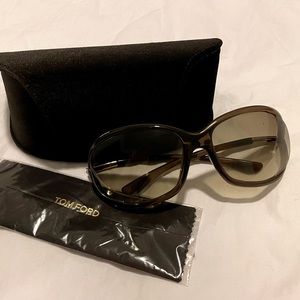 TOM FORD Jennifer Sunglasses Brown - Excellent Condition